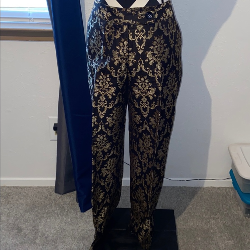 NWOT - Black / Gold Pants